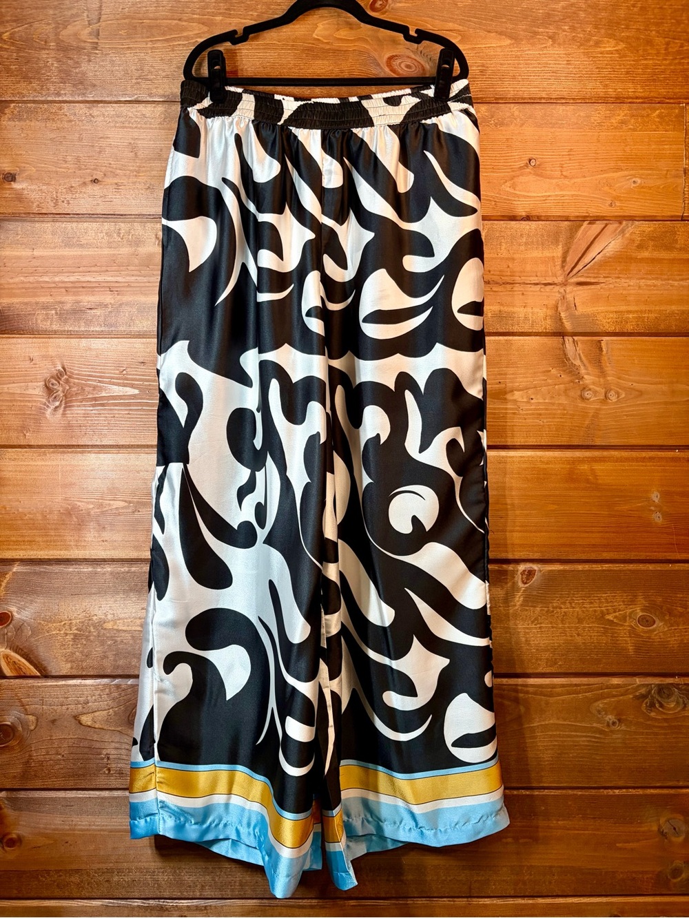 Dalin Black & White Abstract Wide Leg Satin Pants with Blue-Gold Hem Size 1X 💕🖤